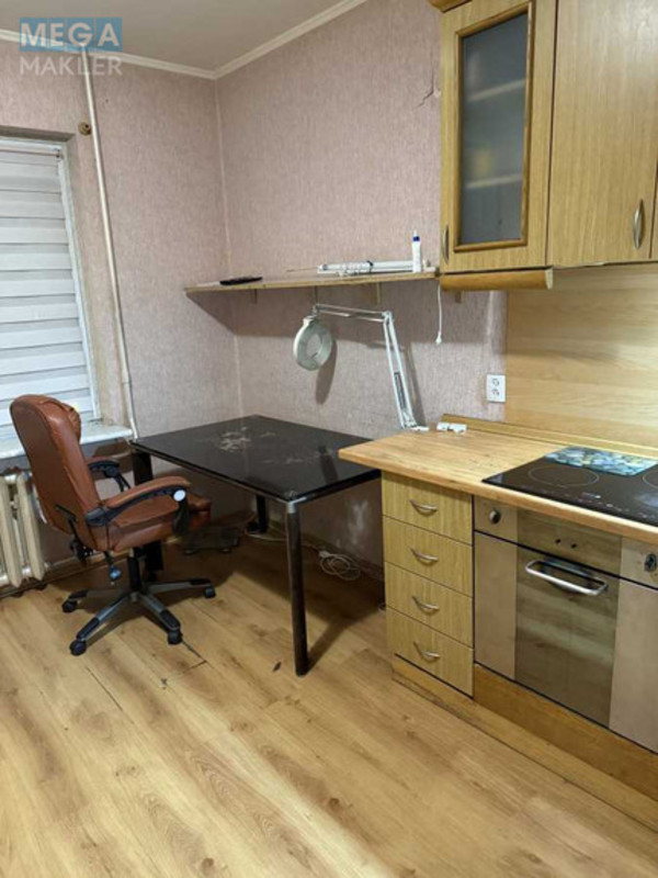 Оренда 1 кімнатної квартири, <a class="location-link" href="/kiev/" title="Недвижимость Київ">Київ</a>, <a class="location-link" href="/kiev/darnickij/" title="Недвижимость Дарницький район">Дарницький р-н</a>, Урловская ул., 9 (изображение 3)