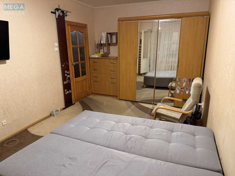 Оренда 1 кімнатної квартири, <a class="location-link" href="/kiev/" title="Недвижимость Київ">Київ</a>, <a class="location-link" href="/kiev/darnickij/" title="Недвижимость Дарницький район">Дарницький р-н</a>, Урловская ул., 9 (изображение 8)