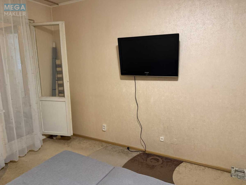 Оренда 1 кімнатної квартири, <a class="location-link" href="/kiev/" title="Недвижимость Київ">Київ</a>, <a class="location-link" href="/kiev/darnickij/" title="Недвижимость Дарницький район">Дарницький р-н</a>, Урловская ул., 9 (изображение 11)