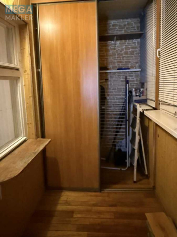 Оренда 1 кімнатної квартири, <a class="location-link" href="/kiev/" title="Недвижимость Київ">Київ</a>, <a class="location-link" href="/kiev/darnickij/" title="Недвижимость Дарницький район">Дарницький р-н</a>, Урловская ул., 9 (изображение 15)