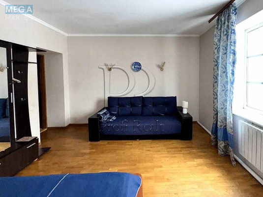 Продаж дома, 2&nbsp;поверху, 233&nbsp;кв.м, 5&nbsp;кімнат, ділянка 9&nbsp;соток, <a class="location-link" href="/kiev/" title="Недвижимость Київ">Київ</a>, <a class="location-link" href="/kiev/podolskij/" title="Недвижимость Подільський район">Подільський р-н</a>, Івана Виговського вул. (изображение 8)