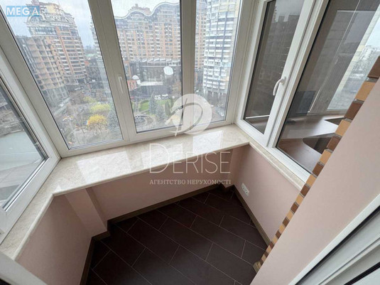 Продаж 2 кімнатної квартири (90/50/28), 13 пов. 21 пов. будинку, <a class="location-link" href="/kiev/" title="Недвижимость Київ">Київ</a>, <a class="location-link" href="/kiev/pecherskij/" title="Недвижимость Печерський район">Печерський р-н</a>, Старонаводницкая ул., 6Б (изображение 14)