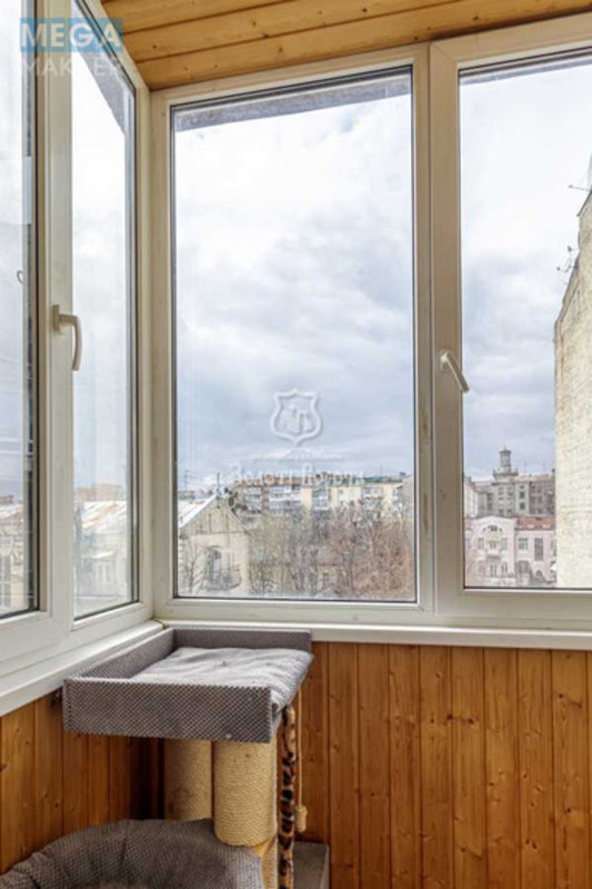 Продаж 2 кімнатної квартири (36/19/6), 6 пов. 6 пов. будинку, <a class="location-link" href="/kiev/" title="Недвижимость Київ">Київ</a>, <a class="location-link" href="/kiev/goloseevskij/" title="Недвижимость Голосіївський район">Голосіївський р-н</a>, Антоновича вул., 12 (изображение 5)