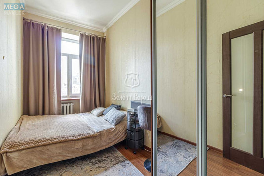 Продаж 2 кімнатної квартири (36/19/6), 6 пов. 6 пов. будинку, <a class="location-link" href="/kiev/" title="Недвижимость Київ">Київ</a>, <a class="location-link" href="/kiev/goloseevskij/" title="Недвижимость Голосіївський район">Голосіївський р-н</a>, Антоновича вул., 12 (изображение 6)