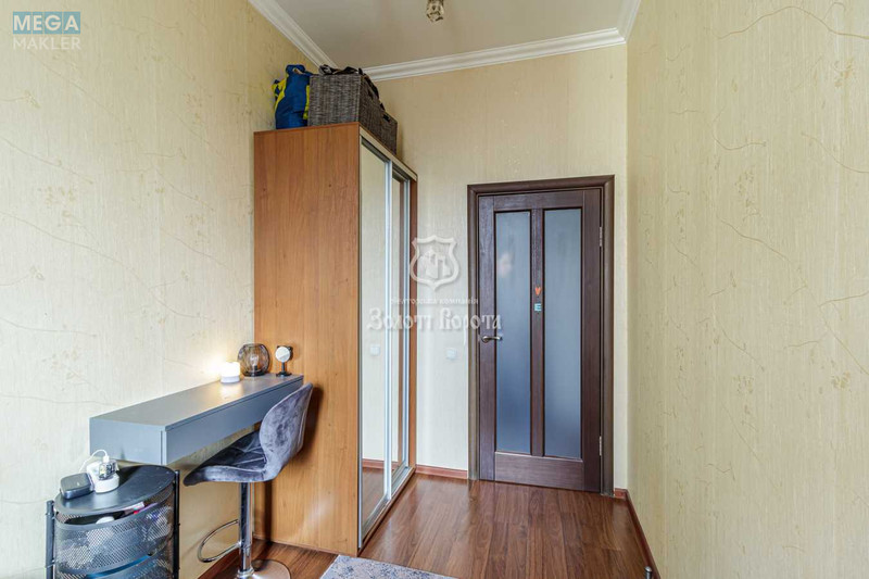 Продаж 2 кімнатної квартири (36/19/6), 6 пов. 6 пов. будинку, <a class="location-link" href="/kiev/" title="Недвижимость Київ">Київ</a>, <a class="location-link" href="/kiev/goloseevskij/" title="Недвижимость Голосіївський район">Голосіївський р-н</a>, Антоновича вул., 12 (изображение 7)