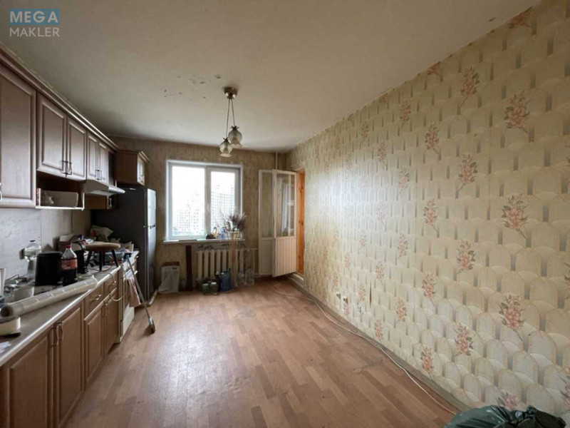 Продаж 3 кімнатної квартири (91/45/15), 13 пов. 17 пов. будинку, <a class="location-link" href="/kiev/" title="Недвижимость Київ">Київ</a>, <a class="location-link" href="/kiev/goloseevskij/" title="Недвижимость Голосіївський район">Голосіївський р-н</a>, Маршала Якубовського вул., 4 (изображение 9)