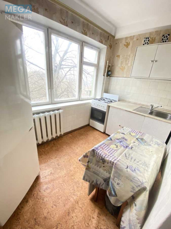 Оренда 2 кімнатної квартири, <a class="location-link" href="/kiev/" title="Недвижимость Київ">Київ</a>, <a class="location-link" href="/kiev/solomenskij/" title="Недвижимость Солом'янський район">Солом'янський р-н</a>, Волгоградская ул., 9 (изображение 3)