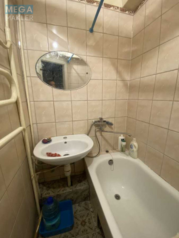 Оренда 2 кімнатної квартири, <a class="location-link" href="/kiev/" title="Недвижимость Київ">Київ</a>, <a class="location-link" href="/kiev/solomenskij/" title="Недвижимость Солом'янський район">Солом'янський р-н</a>, Волгоградская ул., 9 (изображение 16)