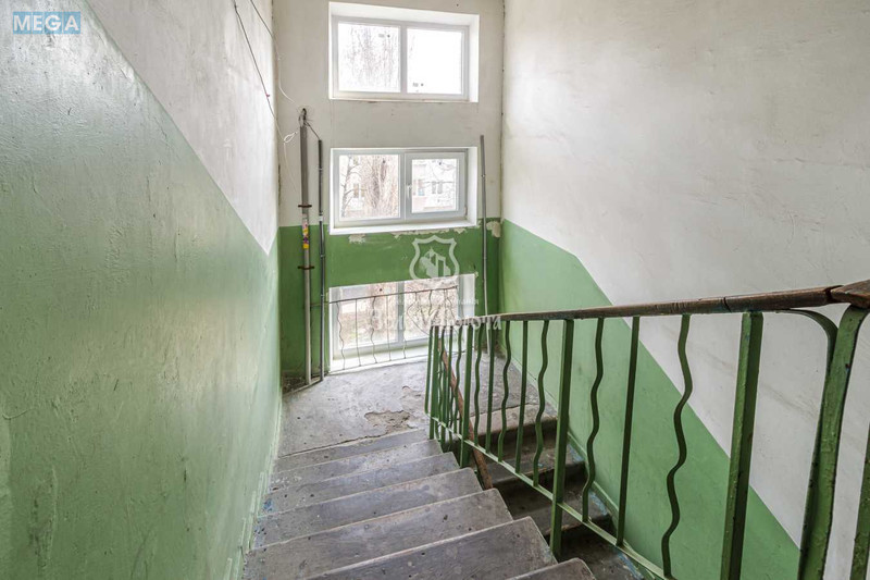 Продаж 3 кімнатної квартири (60/44/6), 5 пов. 5 пов. будинку, <a class="location-link" href="/kiev/" title="Недвижимость Київ">Київ</a>, <a class="location-link" href="/kiev/svyatoshinskij/" title="Недвижимость Святошинський район">Святошинський р-н</a>, Ромена Роллана бульв., 4Г (изображение 20)