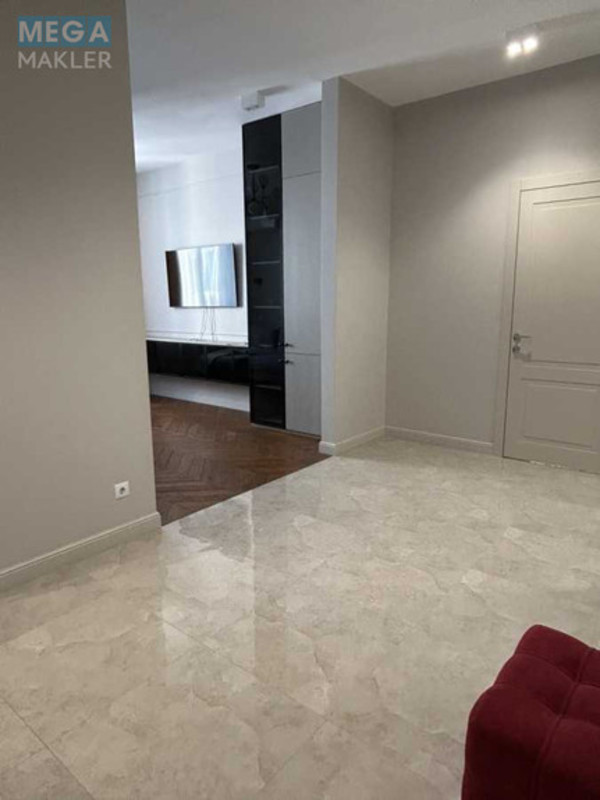 Продаж 3 кімнатної квартири (101/66/10,8), 7 пов. 18 пов. будинку, <a class="location-link" href="/kiev/" title="Недвижимость Київ">Київ</a>, <a class="location-link" href="/kiev/shevchenkovskij/" title="Недвижимость Шевченківський район">Шевченківський р-н</a>, Кирило-Мефодіївська вул., 2 (изображение 16)