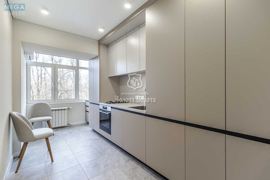 Продаж 1 кімнатної квартири (43/20/10), 3 пов. 16 пов. будинку, <a class="location-link" href="/kiev/" title="Недвижимость Київ">Київ</a>, <a class="location-link" href="/kiev/dneprovskij/" title="Недвижимость Дніпровський район">Дніпровський р-н</a>, Русанівська Набережна вул., 16 (изображение 8)