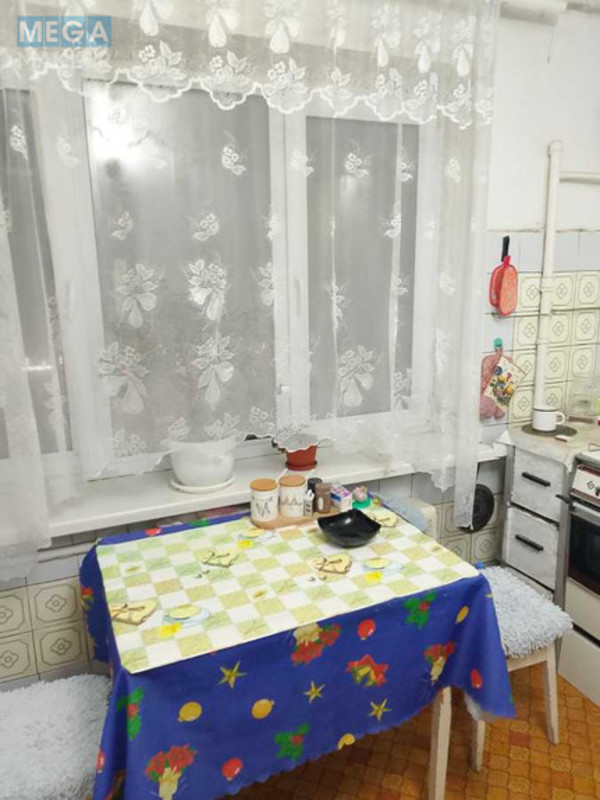 Оренда кімнати (підселення), <a class="location-link" href="/kiev/" title="Недвижимость Київ">Київ</a>, <a class="location-link" href="/kiev/dneprovskij/" title="Недвижимость Дніпровський район">Дніпровський р-н</a>, Верховної Ради бульв., 14 (изображение 3)