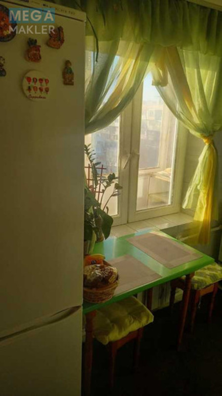 Оренда кімнати (підселення), <a class="location-link" href="/kiev/" title="Недвижимость Київ">Київ</a>, <a class="location-link" href="/kiev/desnyanskij/" title="Недвижимость Деснянський район">Деснянський р-н</a>, Лісовий просп., 17 (изображение 3)