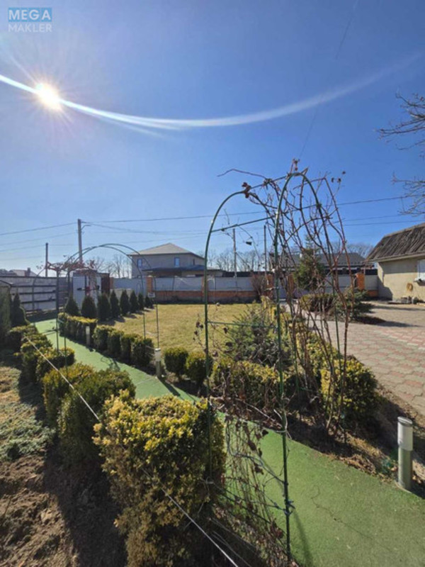 Продаж дома, 2&nbsp;поверху, 140&nbsp;кв.м, 4&nbsp;кімнати, ділянка 15&nbsp;соток, <a class="location-link" href="/danilovka-selo-kv/" title="Недвижимость Данилівка">Данилівка</a>, Центральна (изображение 3)