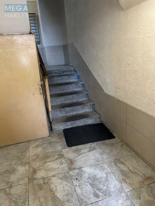 Продаж 1 кімнатної квартири (43/19/8), 9 пов. 9 пов. будинку, <a class="location-link" href="/kiev/" title="Недвижимость Київ">Київ</a>, <a class="location-link" href="/kiev/podolskij/" title="Недвижимость Подільський район">Подільський р-н</a>, Петропавлівська вул., 6 (изображение 2)