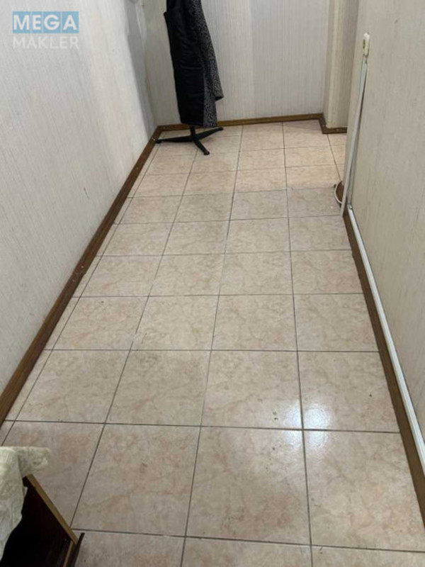 Продаж 1 кімнатної квартири (43/19/8), 9 пов. 9 пов. будинку, <a class="location-link" href="/kiev/" title="Недвижимость Київ">Київ</a>, <a class="location-link" href="/kiev/podolskij/" title="Недвижимость Подільський район">Подільський р-н</a>, Петропавлівська вул., 6 (изображение 3)