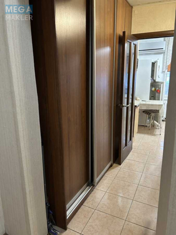 Продаж 1 кімнатної квартири (43/19/8), 9 пов. 9 пов. будинку, <a class="location-link" href="/kiev/" title="Недвижимость Київ">Київ</a>, <a class="location-link" href="/kiev/podolskij/" title="Недвижимость Подільський район">Подільський р-н</a>, Петропавлівська вул., 6 (изображение 6)