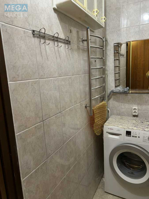 Продаж 1 кімнатної квартири (43/19/8), 9 пов. 9 пов. будинку, <a class="location-link" href="/kiev/" title="Недвижимость Київ">Київ</a>, <a class="location-link" href="/kiev/podolskij/" title="Недвижимость Подільський район">Подільський р-н</a>, Петропавлівська вул., 6 (изображение 11)