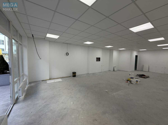 Продаж комерційної нерухомості, 65&nbsp;кв.м, под магазин, <a class="location-link" href="/kiev/" title="Недвижимость Київ">Київ</a>, <a class="location-link" href="/kiev/shevchenkovskij/" title="Недвижимость Шевченківський район">Шевченківський р-н</a>, Глубочицкая ул., 17 (изображение 3)