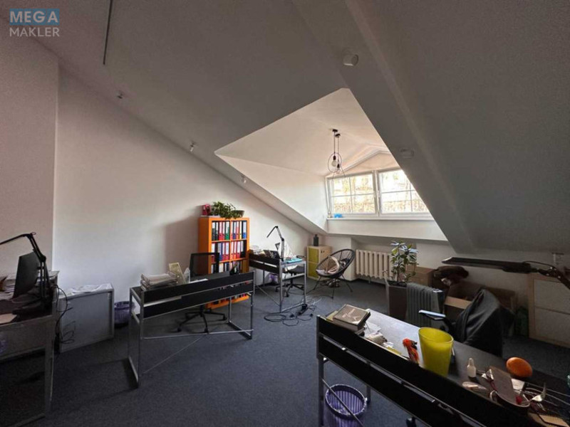 Оренда комерційної нерухомості, 400&nbsp;кв.м, под офис, <a class="location-link" href="/kiev/" title="Недвижимость Київ">Київ</a>, <a class="location-link" href="/kiev/pecherskij/" title="Недвижимость Печерський район">Печерський р-н</a>, Ольгинська вул., 2/1 (изображение 5)