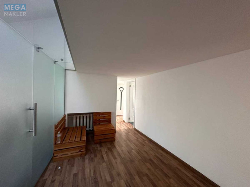 Оренда комерційної нерухомості, 400&nbsp;кв.м, под офис, <a class="location-link" href="/kiev/" title="Недвижимость Київ">Київ</a>, <a class="location-link" href="/kiev/pecherskij/" title="Недвижимость Печерський район">Печерський р-н</a>, Ольгинська вул., 2/1 (изображение 7)