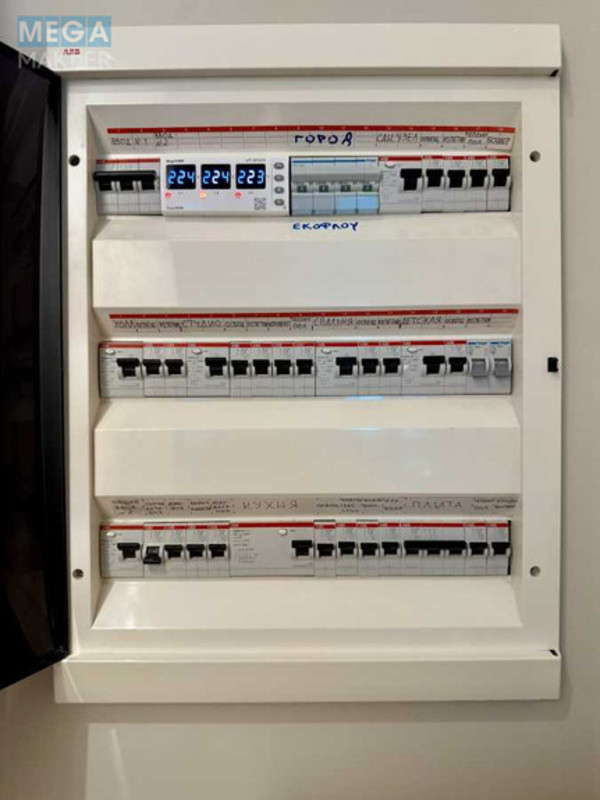 Оренда 3 кімнатної квартири, <a class="location-link" href="/kiev/" title="Недвижимость Київ">Київ</a>, <a class="location-link" href="/kiev/goloseevskij/" title="Недвижимость Голосіївський район">Голосіївський р-н</a>, Ломоносова ул., 71з (изображение 12)