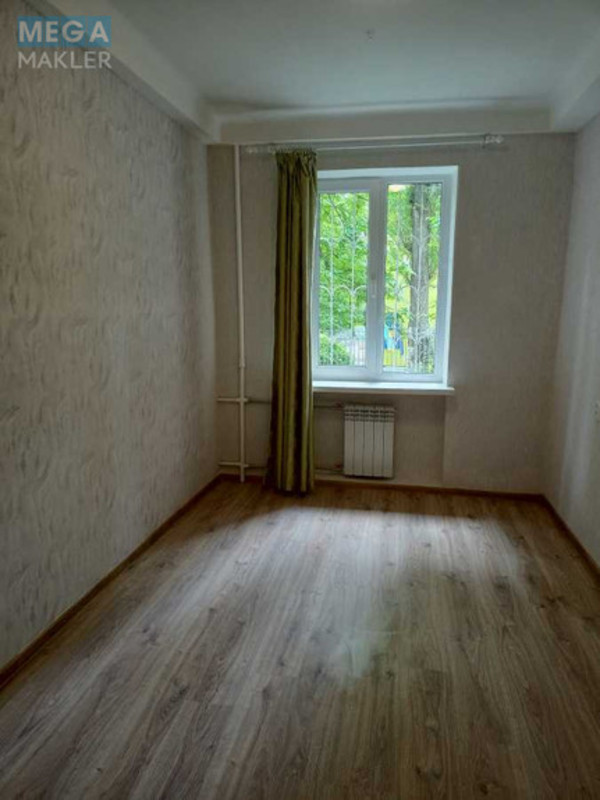 Продаж 3 кімнатної квартири (54/36/5), 1 пов. 5 пов. будинку, <a class="location-link" href="/kiev/" title="Недвижимость Київ">Київ</a>, <a class="location-link" href="/kiev/pecherskij/" title="Недвижимость Печерський район">Печерський р-н</a>, Марії Приймаченко бульв., 8б (изображение 10)