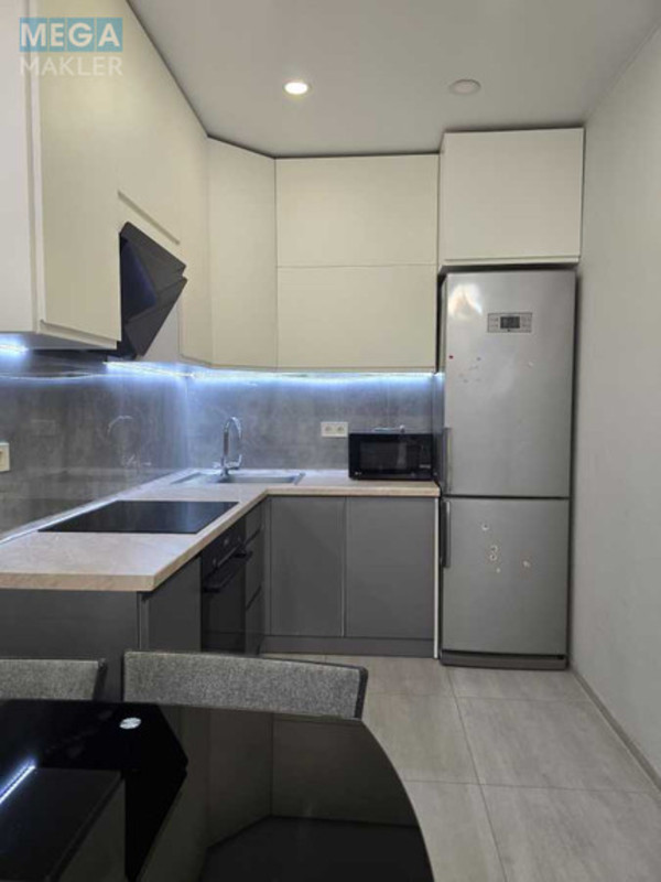 Продаж 1 кімнатної квартири (44/12/16), 2 пов. 10 пов. будинку, <a class="location-link" href="/kiev/" title="Недвижимость Київ">Київ</a>, <a class="location-link" href="/kiev/goloseevskij/" title="Недвижимость Голосіївський район">Голосіївський р-н</a>, Тадея Рыльского бульв., 1 (изображение 3)