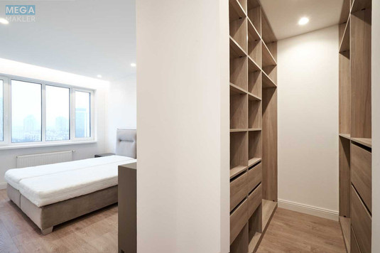 Оренда 4 кімнатні квартири, <a class="location-link" href="/kiev/" title="Недвижимость Київ">Київ</a>, <a class="location-link" href="/kiev/shevchenkovskij/" title="Недвижимость Шевченківський район">Шевченківський р-н</a>, Берестейський просп., 5В (изображение 8)