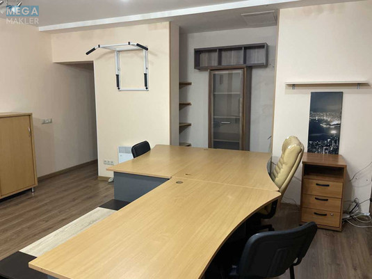 Оренда комерційної нерухомості, 80&nbsp;кв.м, под офис, <a class="location-link" href="/kiev/" title="Недвижимость Київ">Київ</a>, <a class="location-link" href="/kiev/darnickij/" title="Недвижимость Дарницький район">Дарницький р-н</a>, Срибнокильская ул., 22 (изображение 2)