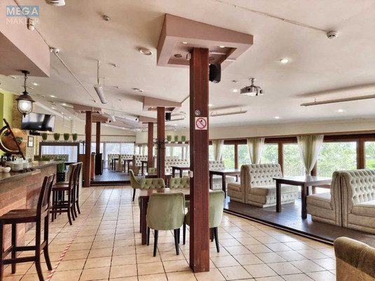 Продаж комерційної нерухомості, 253&nbsp;кв.м, под офис, <a class="location-link" href="/kiev/" title="Недвижимость Київ">Київ</a>, <a class="location-link" href="/kiev/obolonskij/" title="Недвижимость Оболонський район">Оболонський р-н</a>, Героев Сталинграда просп., 12Д (изображение 2)