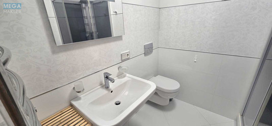 Оренда 1 кімнатної квартири, <a class="location-link" href="/kiev/" title="Недвижимость Київ">Київ</a>, <a class="location-link" href="/kiev/shevchenkovskij/" title="Недвижимость Шевченківський район">Шевченківський р-н</a>, Дмитриевская ул., 82 (изображение 10)