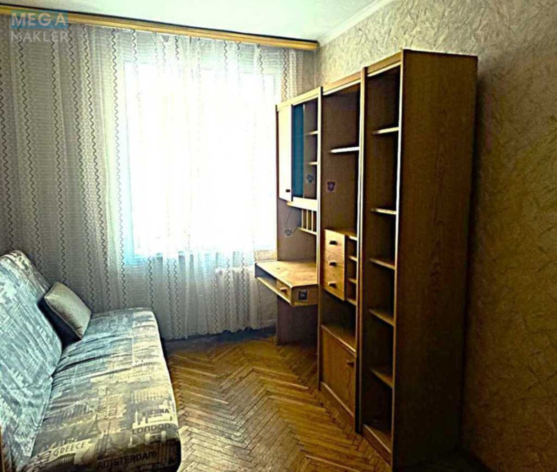 Продаж 3 кімнатної квартири (60/40/7), 2 пов. 9 пов. будинку, <a class="location-link" href="/kiev/" title="Недвижимость Київ">Київ</a>, <a class="location-link" href="/kiev/pecherskij/" title="Недвижимость Печерський район">Печерський р-н</a>, Евгения Коновальца ул., 15/1 (изображение 5)