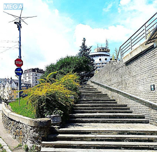 Продаж комерційної нерухомості, 19&nbsp;кв.м, <a class="location-link" href="/kiev/" title="Недвижимость Київ">Київ</a>, <a class="location-link" href="/kiev/pecherskij/" title="Недвижимость Печерський район">Печерський р-н</a>, Героев Крут аллея, 1 (изображение 5)