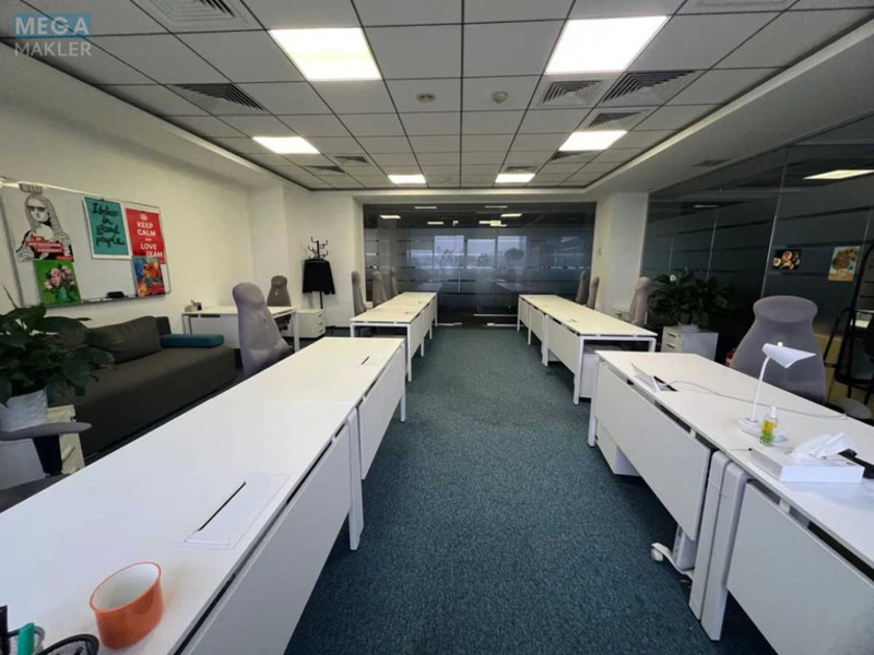 Оренда комерційної нерухомості, 986,10&nbsp;кв.м, под офис, <a class="location-link" href="/kiev/" title="Недвижимость Київ">Київ</a>, <a class="location-link" href="/kiev/dneprovskij/" title="Недвижимость Дніпровський район">Дніпровський р-н</a>, Євгена Сверстюка вул., 2а (изображение 4)