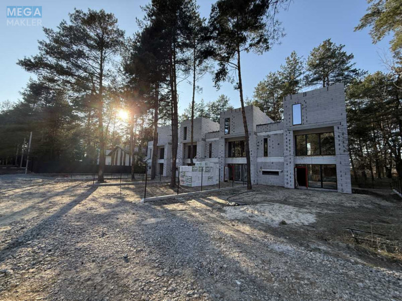 Продаж дома, 3&nbsp;поверху, 143&nbsp;кв.м, 4&nbsp;кімнати, ділянка 2&nbsp;сотки, <a class="location-link" href="/zazimya/" title="Недвижимость Зазим'я">Зазим`я</a>, Підлісна (изображение 3)