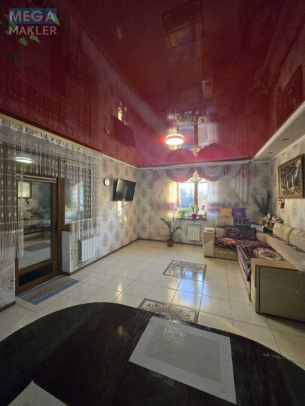 Продаж дома, 2&nbsp;поверху, 136&nbsp;кв.м, 4&nbsp;кімнати, ділянка 6&nbsp;соток, <a class="location-link" href="/vasilkov/" title="Недвижимость Васильків">Васильків</a>, Соборна (изображение 9)