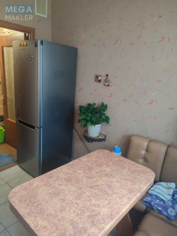 Оренда 1 кімнатної квартири, <a class="location-link" href="/kiev/" title="Недвижимость Київ">Київ</a>, <a class="location-link" href="/kiev/podolskij/" title="Недвижимость Подільський район">Подільський р-н</a>, Свободи просп., 1А (изображение 3)