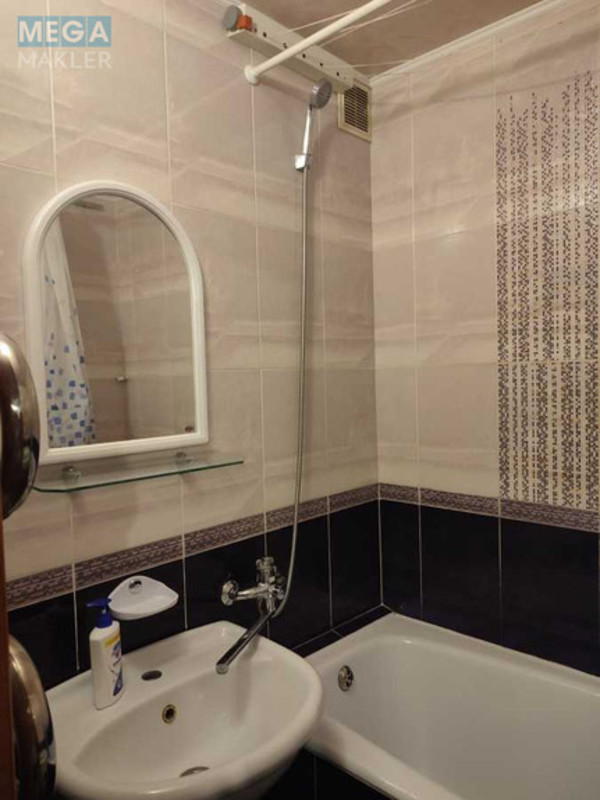 Оренда 1 кімнатної квартири, <a class="location-link" href="/kiev/" title="Недвижимость Київ">Київ</a>, <a class="location-link" href="/kiev/podolskij/" title="Недвижимость Подільський район">Подільський р-н</a>, Свободи просп., 1А (изображение 9)