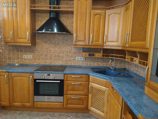 Оренда 3 кімнатної квартири, <a class="location-link" href="/kiev/" title="Недвижимость Київ">Київ</a>, <a class="location-link" href="/kiev/podolskij/" title="Недвижимость Подільський район">Подільський р-н</a>, Кирилівська вул. (изображение 3)