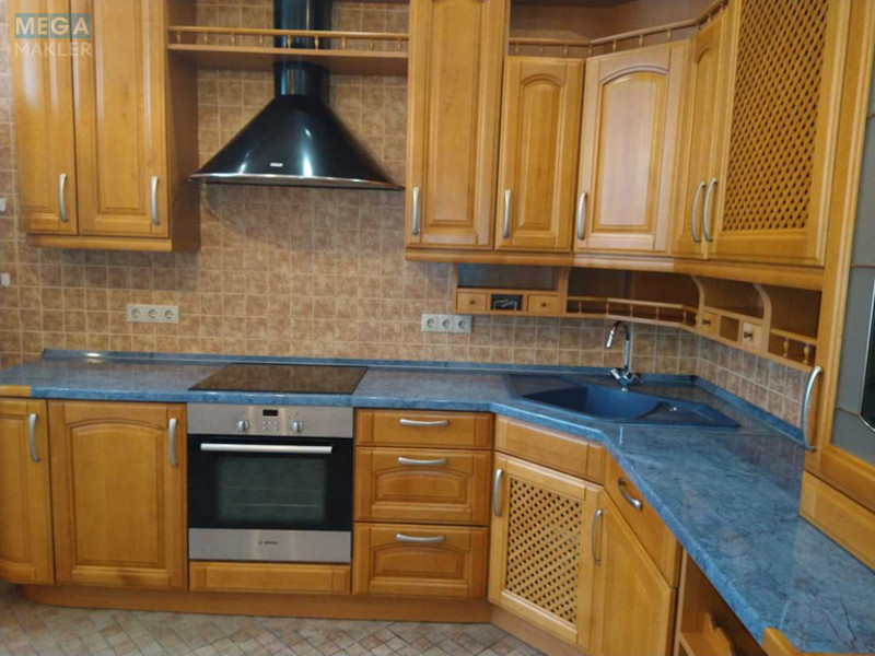 Оренда 3 кімнатної квартири, <a class="location-link" href="/kiev/" title="Недвижимость Київ">Київ</a>, <a class="location-link" href="/kiev/podolskij/" title="Недвижимость Подільський район">Подільський р-н</a>, Кирилівська вул. (изображение 3)