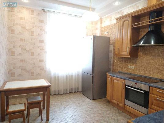 Оренда 3 кімнатної квартири, <a class="location-link" href="/kiev/" title="Недвижимость Київ">Київ</a>, <a class="location-link" href="/kiev/podolskij/" title="Недвижимость Подільський район">Подільський р-н</a>, Кирилівська вул. (изображение 4)