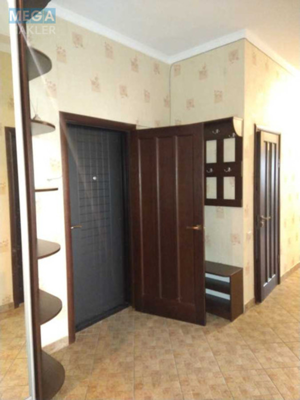 Оренда 3 кімнатної квартири, <a class="location-link" href="/kiev/" title="Недвижимость Київ">Київ</a>, <a class="location-link" href="/kiev/podolskij/" title="Недвижимость Подільський район">Подільський р-н</a>, Кирилівська вул. (изображение 21)