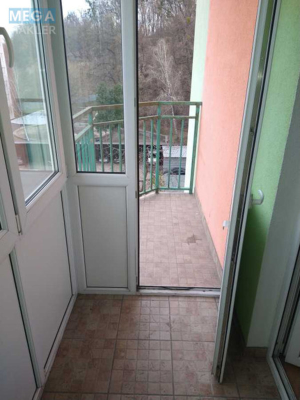 Оренда 3 кімнатної квартири, <a class="location-link" href="/kiev/" title="Недвижимость Київ">Київ</a>, <a class="location-link" href="/kiev/podolskij/" title="Недвижимость Подільський район">Подільський р-н</a>, Кирилівська вул. (изображение 23)