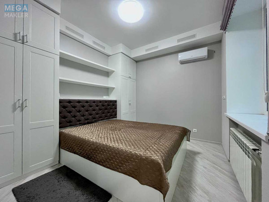 Оренда 1 кімнатної квартири, <a class="location-link" href="/kiev/" title="Недвижимость Київ">Київ</a>, <a class="location-link" href="/kiev/pecherskij/" title="Недвижимость Печерський район">Печерський р-н</a>, Шелковичная ул., 13/2 (изображение 13)