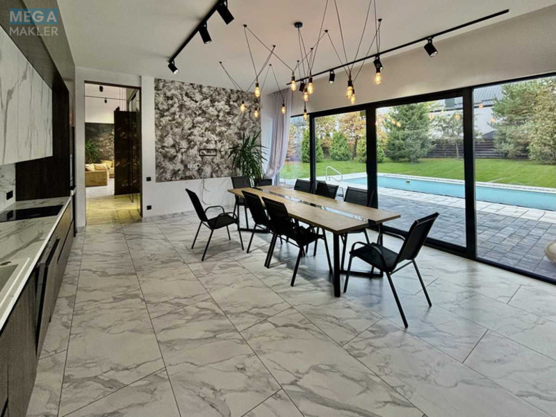 Продаж дома, 2&nbsp;поверху, 291&nbsp;кв.м, 6&nbsp;кімнат, ділянка 10&nbsp;соток, <a class="location-link" href="/petropavlovskaya-borshagovka/" title="Недвижимость Петропавлівська Борщагівка">Петропавлівська Борщагівка</a>, Княгини Ольги, 14 (изображение 12)