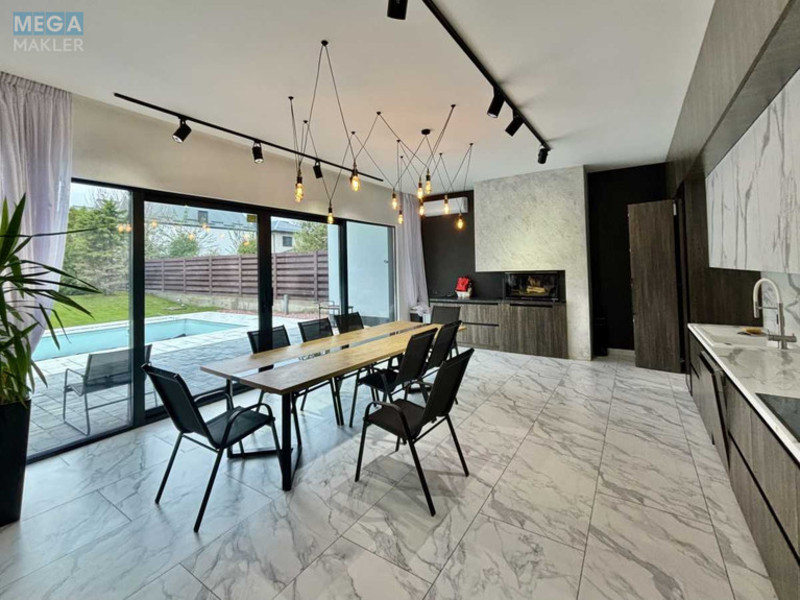 Продаж дома, 2&nbsp;поверху, 291&nbsp;кв.м, 6&nbsp;кімнат, ділянка 10&nbsp;соток, <a class="location-link" href="/petropavlovskaya-borshagovka/" title="Недвижимость Петропавлівська Борщагівка">Петропавлівська Борщагівка</a>, Княгини Ольги, 14 (изображение 13)