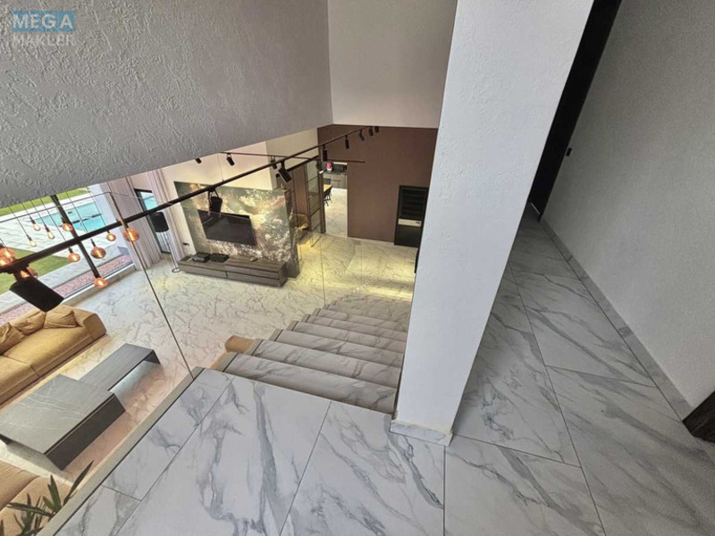 Продаж дома, 2&nbsp;поверху, 291&nbsp;кв.м, 6&nbsp;кімнат, ділянка 10&nbsp;соток, <a class="location-link" href="/petropavlovskaya-borshagovka/" title="Недвижимость Петропавлівська Борщагівка">Петропавлівська Борщагівка</a>, Княгини Ольги, 14 (изображение 19)