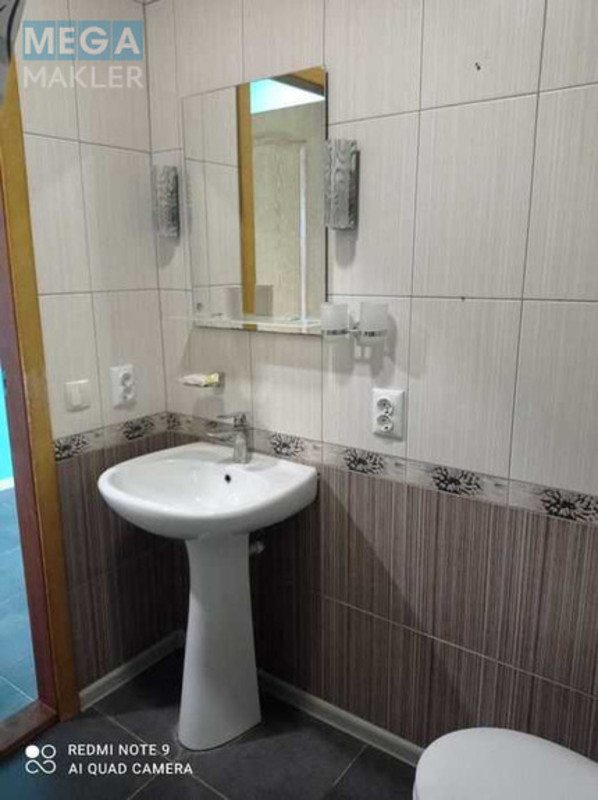 Оренда 1 кімнатної квартири, <a class="location-link" href="/odessa/" title="Недвижимость Одеса">Одеса</a>, <a class="location-link" href="/odessa/malinovskij/" title="Недвижимость Малиновський район">Малиновський р-н</a>, Боровского, 1/16 (изображение 9)