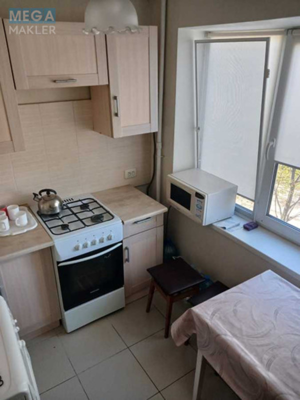 Оренда 1 кімнатної квартири, <a class="location-link" href="/kiev/" title="Недвижимость Київ">Київ</a>, <a class="location-link" href="/kiev/darnickij/" title="Недвижимость Дарницький район">Дарницький р-н</a>, Привокзальна вул., 8 (изображение 4)